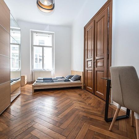 New Town Central Apartment Prag Exteriör bild
