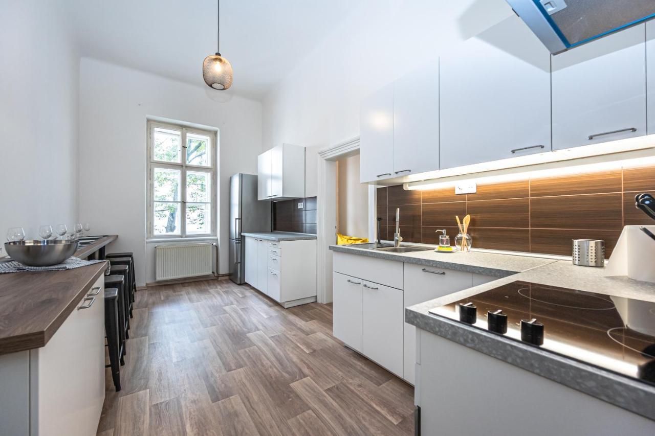 New Town Central Apartment Prag Exteriör bild